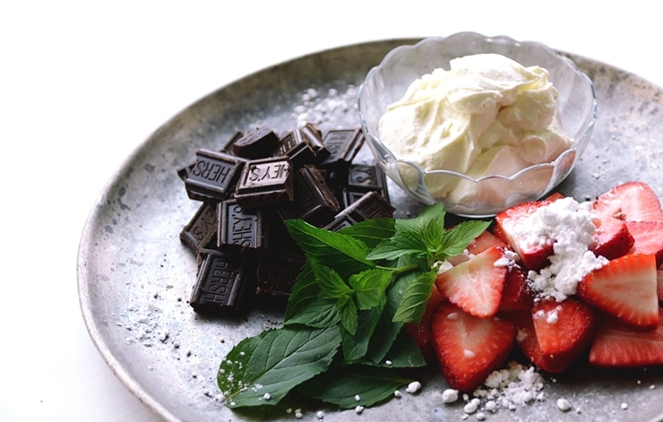 Chocolate Strawberry Mint Pizza Ingredients 45 Angle Web 1 - Chocolate Strawberry Mint Dessert Pizza