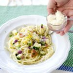 This easy Summer Garden Pasta is the perfect late summer, weeknight dinner. It's fresh, bright, savory and filling without being heavy. | vintagekitty.com