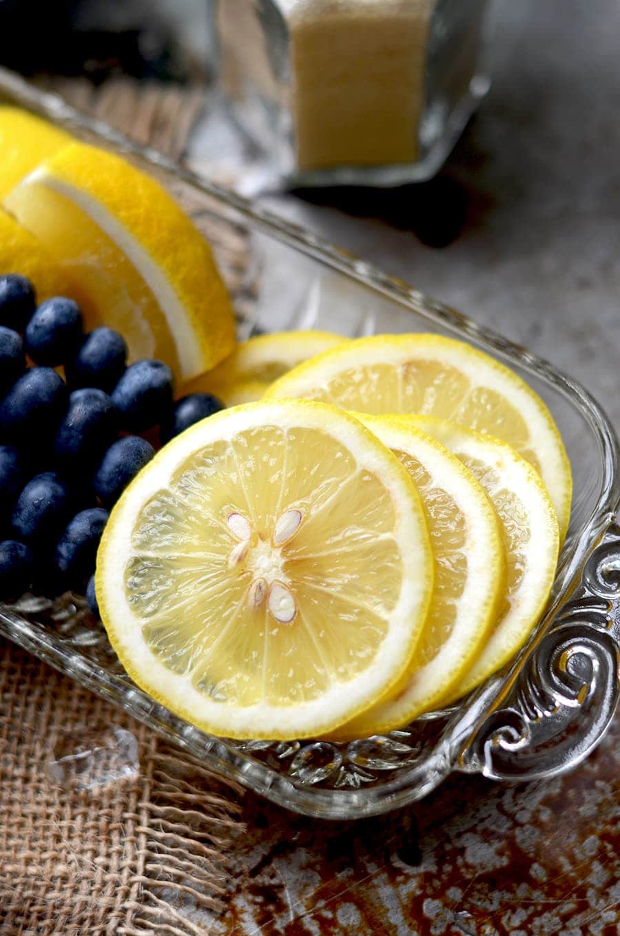 Lemon Slices Web - Blueberry Whiskey Buck