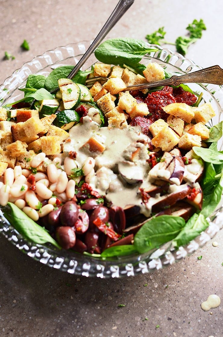 Italian Salad with Creamy Italian Dressing Web - Italian Power Salad with White Beans,</br> Sun-dried Tomatoes and Creamy Italian Salad Dressing