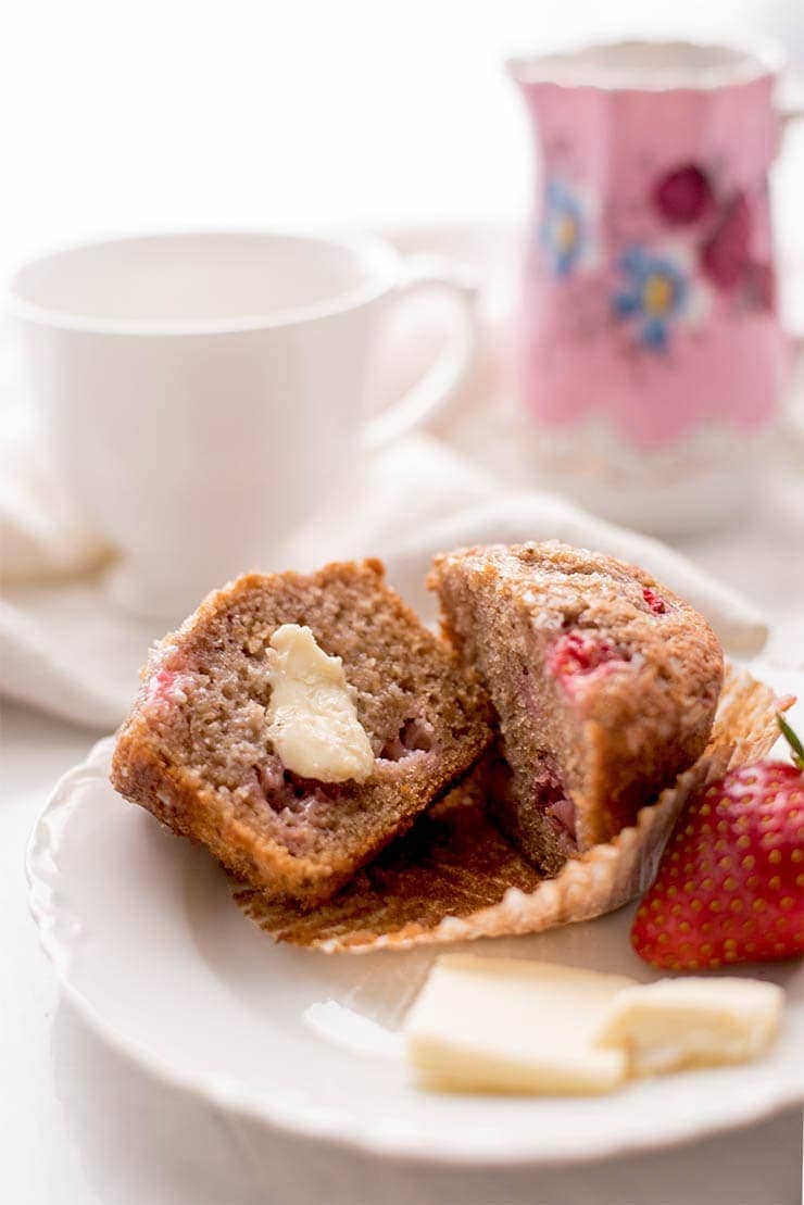 Strawberry Muffins 7849 Web - Bakery Style Strawberry Muffins