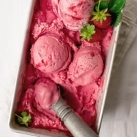 Strawberry Frozen Yogurt 9403 2 Web 200x200 - Strawberry Frozen Yogurt