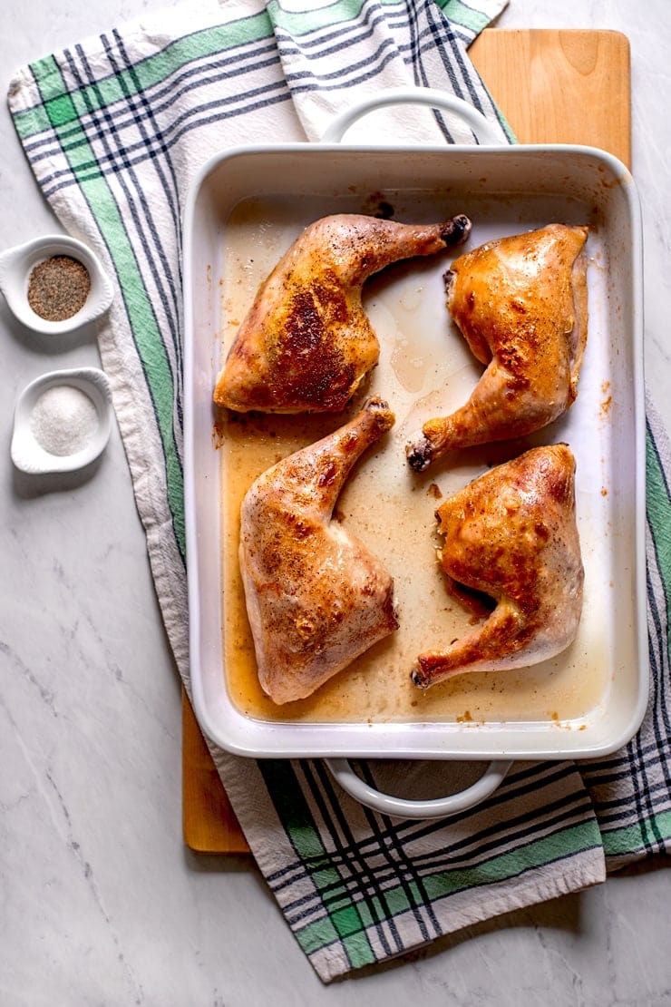 https://vintagekitty.com/wp-content/uploads/2020/04/Roasted-Chicken-Stock-5272-3-Web.jpg