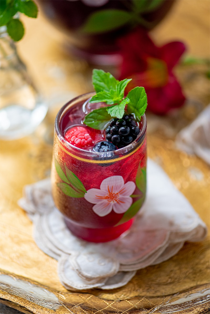 Berry Iced Tea 7938 800px - The Best Homemade Berry Iced Tea